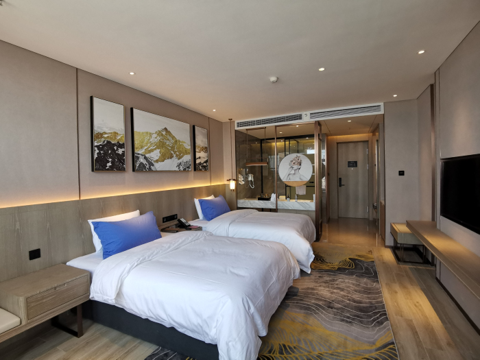 四星級(jí)平輿開(kāi)元大酒店裝修實(shí)景圖(圖16) 四星級(jí)平輿開(kāi)元大酒店裝修實(shí)景圖(圖16)