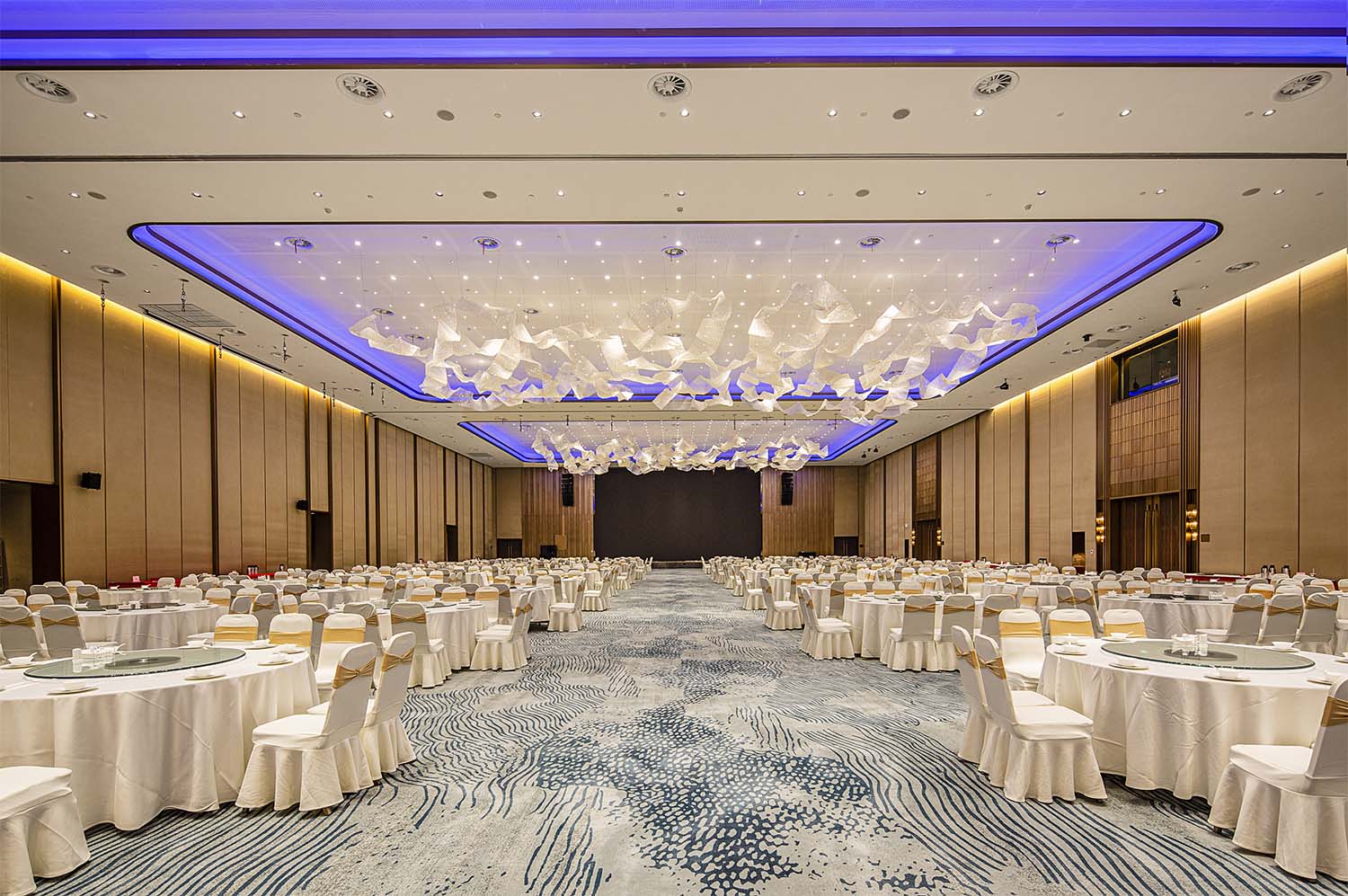 酒店設(shè)計(jì)公司國(guó)際酒店會(huì)議中心裝修案例(圖11)