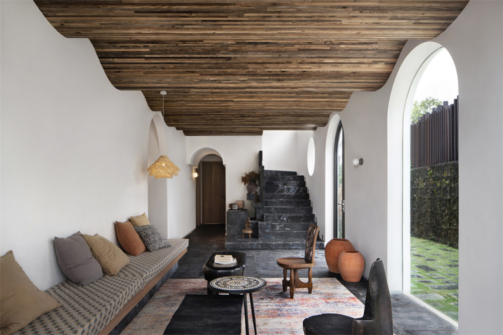 鄭州民宿裝修推薦蜜悅托斯卡納海景民宿設(shè)計(jì)(圖3)