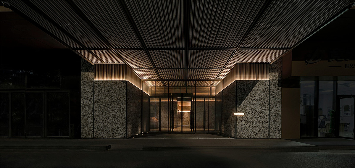 鬧中取靜的沈陽谷奈酒店裝修設(shè)計方案(圖1) 鬧中取靜的沈陽谷奈酒店裝修設(shè)計方案(圖1)