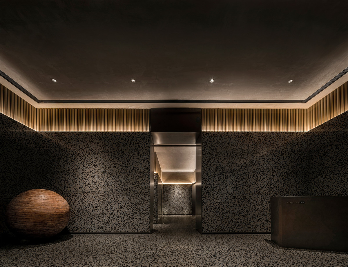 鬧中取靜的沈陽谷奈酒店裝修設(shè)計方案(圖2) 鬧中取靜的沈陽谷奈酒店裝修設(shè)計方案(圖2)