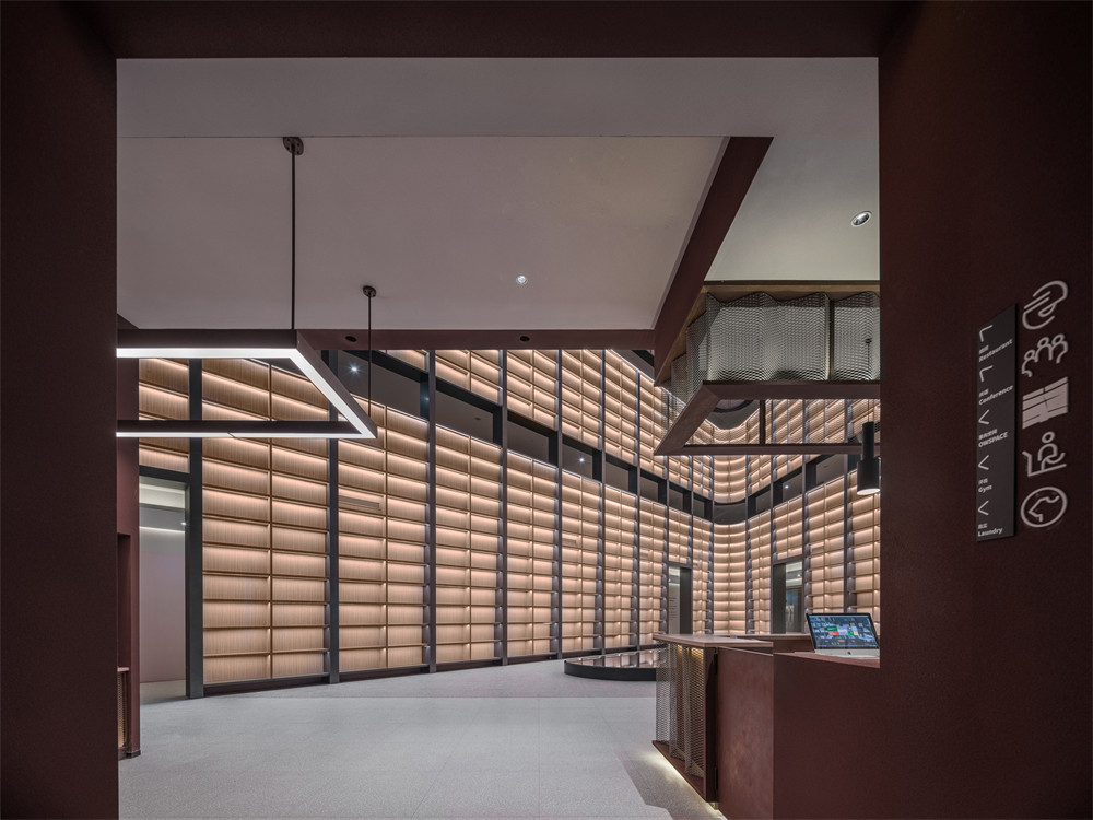 與書屋融合的亞朵 S 酒店裝修設(shè)計(jì)案例(圖3) 與書屋融合的亞朵 S 酒店裝修設(shè)計(jì)案例(圖3)