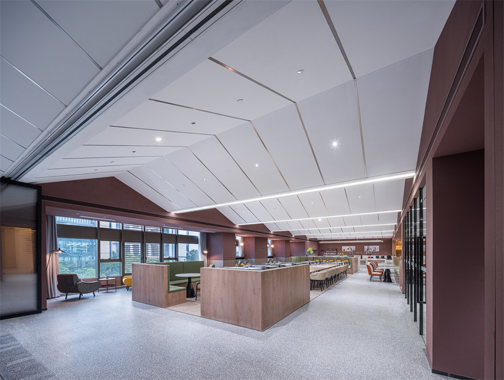 與書屋融合的亞朵 S 酒店裝修設(shè)計(jì)案例(圖6) 與書屋融合的亞朵 S 酒店裝修設(shè)計(jì)案例(圖6)