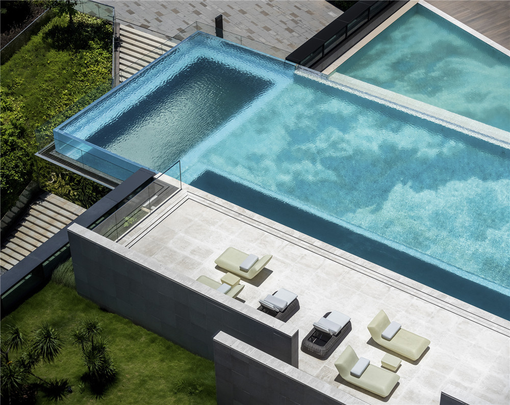 主打年輕時(shí)尚的皇冠假日五星級商務(wù)酒店裝修設(shè)計(jì)(圖2) 8227437_PIC5.jpg