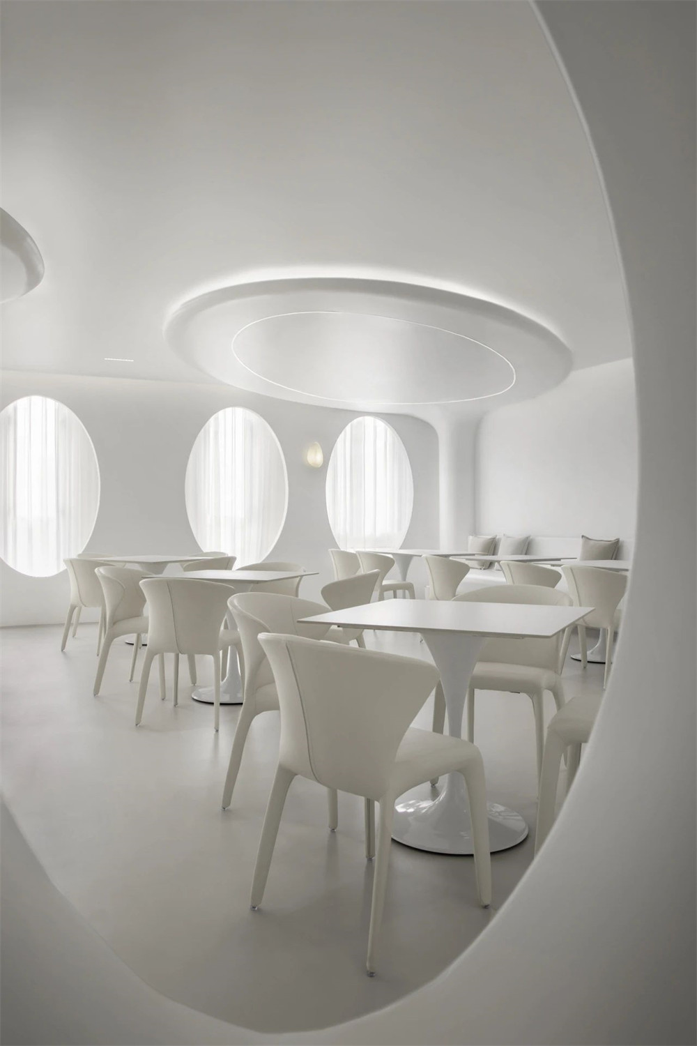 未來科技感極強(qiáng)的WL酒店裝修設(shè)計(jì)案例(圖7) 微信圖片_20230808145836_4.jpg