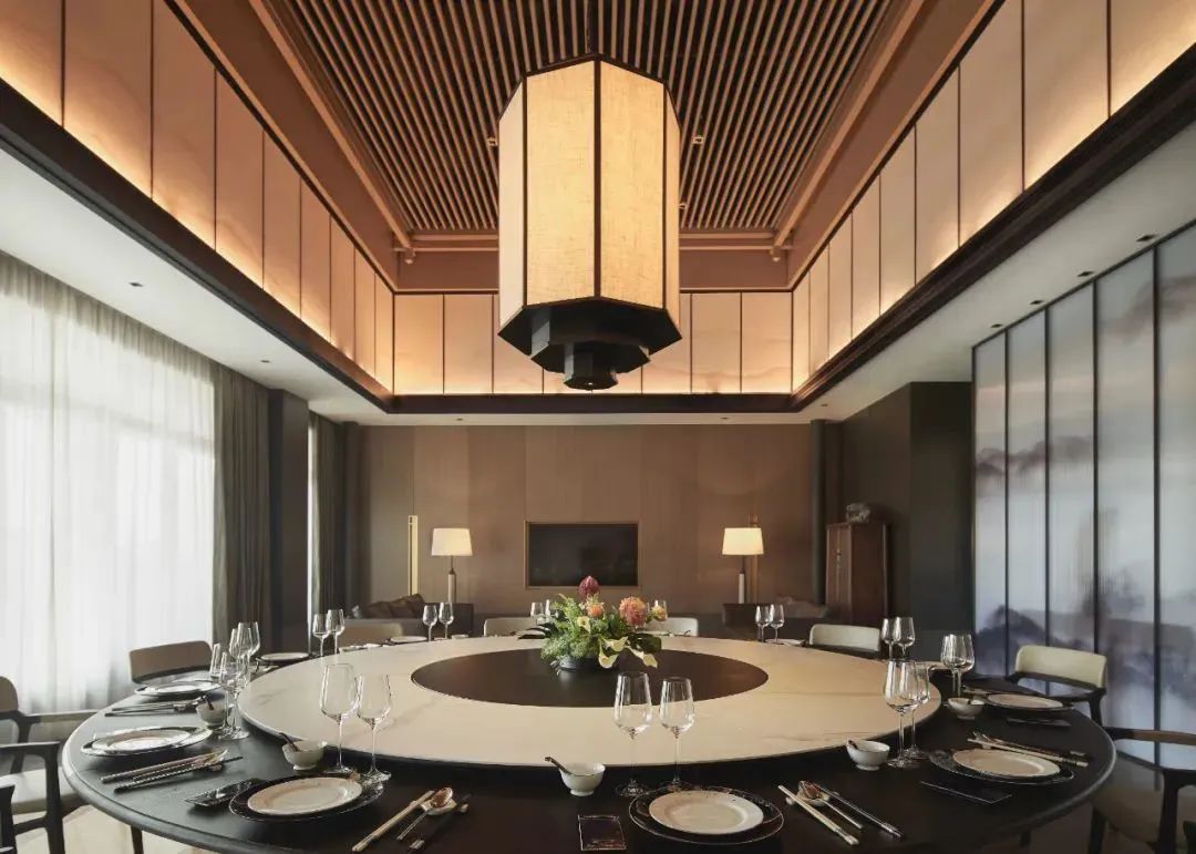 當(dāng)代東方美學(xué)鑒湖云舍酒店裝修設(shè)計案例(圖10) 640 (21).jpg