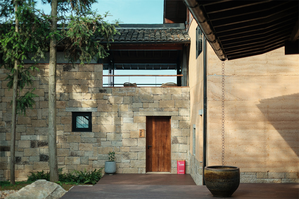 復(fù)興鄉(xiāng)村 結(jié)廬半間精品民宿裝修設(shè)計(jì)案例(圖6) 10752672_vsszan1795721518215320.jpg