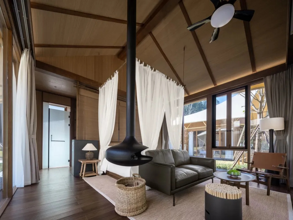 精品野奢養(yǎng)生度假 二都國家森林帳篷酒店裝修設(shè)計(圖7) 640_wx_fmt=jpeg&from=appmsg&tp=webp&wxfrom=5&wx_lazy=1&wx_co=1 (9).jpg