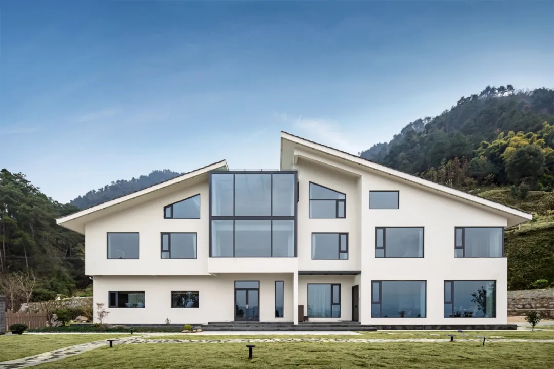 專業(yè)民宿設(shè)計推薦半坡·雅望隱奢民宿裝修設(shè)計方案(圖1) 640_wx_fmt=jpeg&from=appmsg&tp=webp&wxfrom=5&wx_lazy=1&wx_co=1.webp (1).jpg