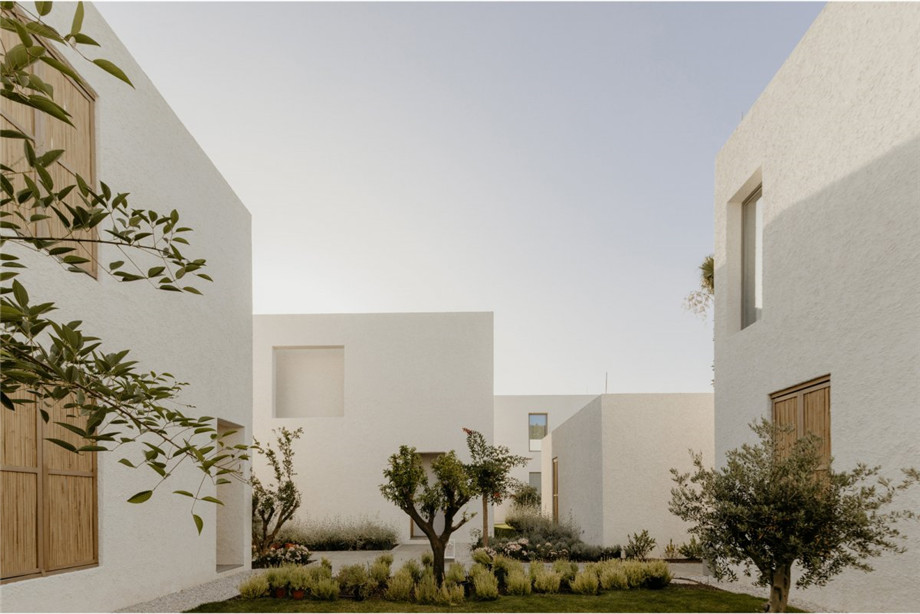 純白系高級簡約風精品度假酒店裝修設計案例